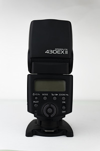 Canon EOS 5D Mark III, 3 objektiivi ja muu (4 foto / 5)