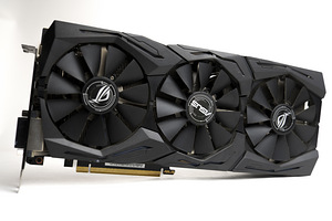 ASUS GeForce GTX 1080 8GB ROG Strix (1 foto / 3)