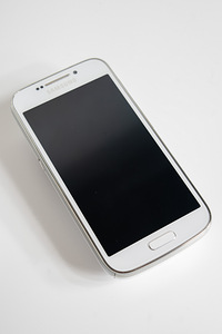 Samsung Galaxy S4 ZOOM (2 foto / 2)
