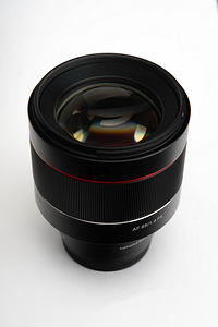 Samyang AF 85mm f/1.4 objektiiv SONY E (2 foto / 3)