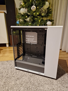 Fractal Design North Chalk White (6 foto / 6)