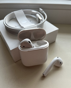 AirPods 2 (1 фото из 3)