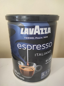 Молотый кофе Lavazza Club espresso italiano (1 фото из 3)