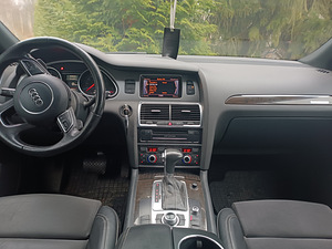 Audi Q7 S-Line 3.0 TDI (3 foto / 5)