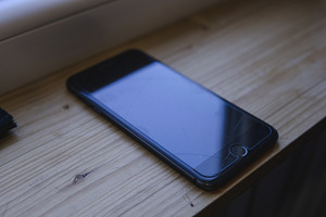 iPhone 8 plus 64GB space gray (1 foto / 3)