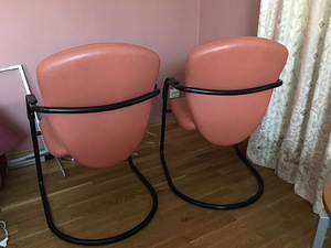 Кожаные кресла 2 штуки, 84cm 84cm (2 фото из 2)