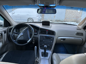 Volvo s60 (3 фото из 14)