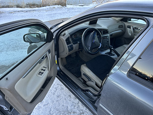 Volvo s60 (12 фото из 14)