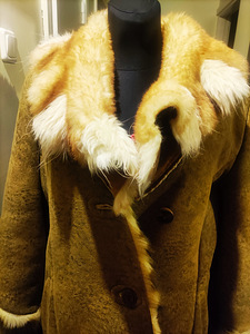NATURAALSEST NAHAST PARKA (4 foto / 5)