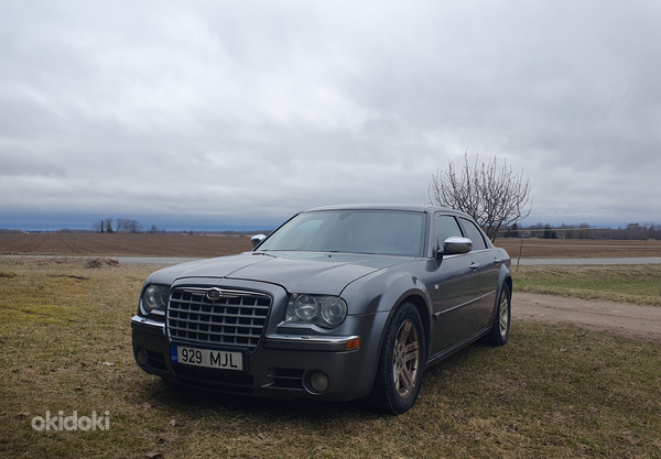 Chrysler 300c (foto #1)