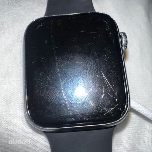 Apple Watch Series 5 Aluminium + GPS (44 мм) (фото #1)