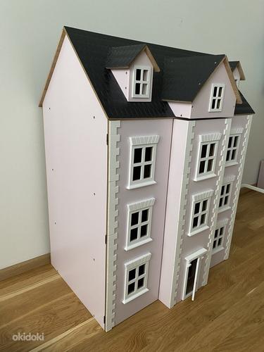 Деревянный розовый кукольный домик (фото #2)