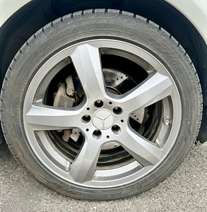 Mercedes R18 диски с резиной и датчиками (Original) (7 фото из 10)
