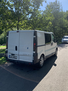 Opel Vivaro 2004 (4 foto / 8)