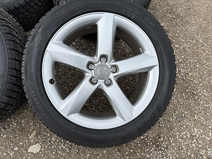 Оригинальные литые диски Audi 19 дюймов с шинами (2 фото из 8)