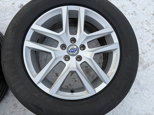 Оригинальные литые диски Volvo XC 18 дюймов (5 фото из 5)