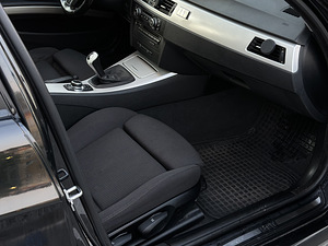 BMW 318 2.0 105kw Facelift n47 (9 foto / 15)