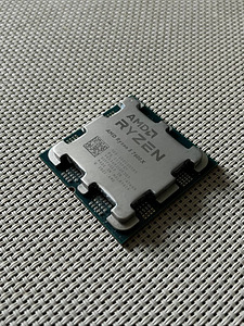 Процессор AMD Ryzen 5 7600x (1 фото из 2)