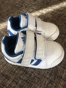 Adidas laste ketsid, tossud suurus FR22/US6K (2 foto / 5)