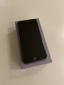 iPhone 8 плюс 64 гб (1 фото из 2)