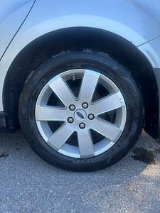 Ford Focus 1.6 (8 foto / 10)
