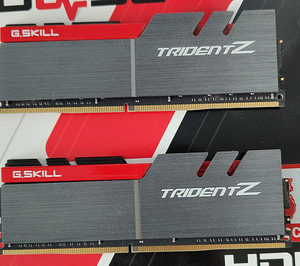 G.Skill TridentZ 32GB RAM 3200Mhz CL15 (1 foto / 2)