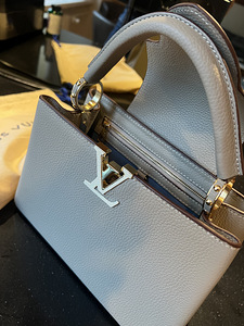 Louis Vuitton Capucines BB (1 foto / 6)