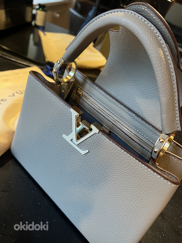 Louis Vuitton Capucines BB