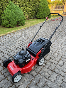 Iseliikuv muruniiduk Jonsered LM 2146CMD (Husqvarna) (2 foto / 7)