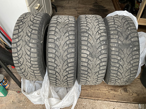 Autorehvid (talverehvid) + veljed 205/60/R16 Bridgestone (2 foto / 6)