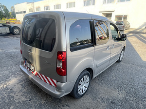M: citroen berlingo multispace 2011a 1.6d (3 foto / 10)