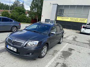 Toyota Avensis D-4D 2008 (1 foto / 9)