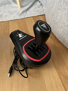 TH8S Thrustmaster käiguvaheti kang. (1 foto / 1)