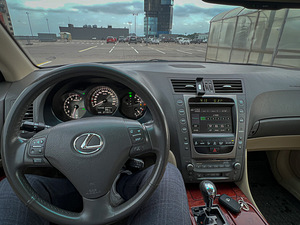 Lexus GS 300 Executive + Mark Levinson 3.0, 183 kW (5 foto / 8)
