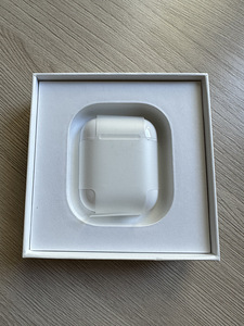 Airpods 2 GEN (2 фото из 2)