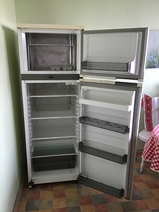 Холодильник Philips/Whirlpool (3 фото из 5)