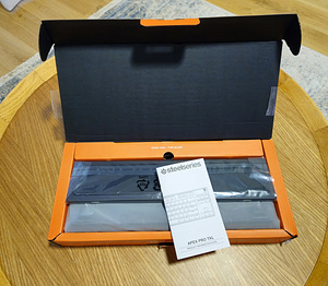 Klaviatuur SteelSeries Apex Pro TKL (2023) (2 foto / 2)