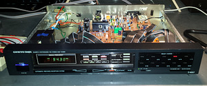Onkyo Integra T-4057 Stereo tüüner / vastuvõtja (6 foto / 6)