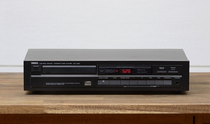 Yamaha CD-плеер CDX-396 (7 фото из 7)