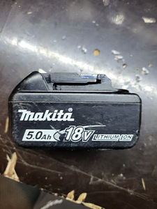 Makita 18v 5ah aku(3tk) (1 foto / 5)