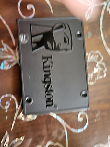 Kingston ssd 256 ГБ (1 фото из 2)