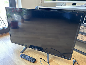 Philips 32PFS4132/12 (1 фото из 3)
