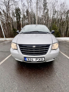 Chrysler Voyager 2.8 2005 (2 foto / 15)