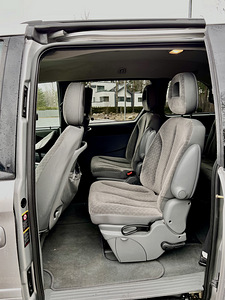 Chrysler Voyager 2.8 2005 (10 foto / 15)