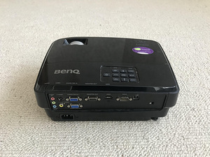 BenQ Projektor MW519 (2 foto / 3)