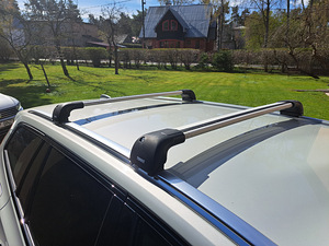 М: Багажник на крыше Volvo (Thule) (1 фото из 3)