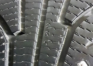 275/40 R20 Nokian Hakkapeliitta (2 foto / 4)