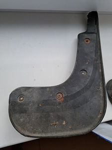 Kaitsmed VW Touran 2003-2009 Caddy 2004-2009 esiosa. (3 foto / 3)