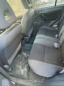 TOYOTA RAV4 (10 foto / 11)