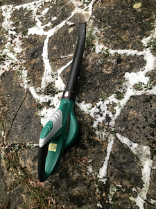 Aiatööristade komplekt (akutrimmer + hekilõikur + lehepuhur) (2 foto / 6)